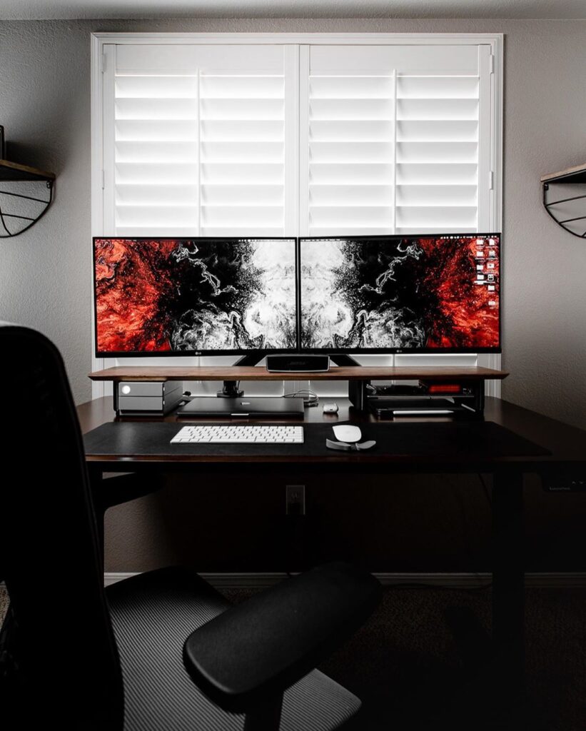What makes an office at home? - Minimal Desk Setups