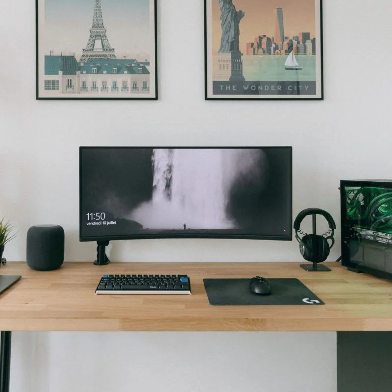 Ultimate Desk Accessories Guide for 2022 - Minimal Desk Setups